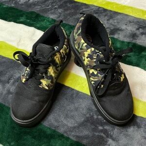 Heelys Black and Camouflage Kids Sneakers Size 5